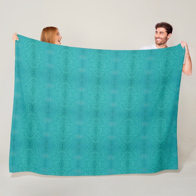 Turquoise waters pattern fleece blanket (In Situ)
