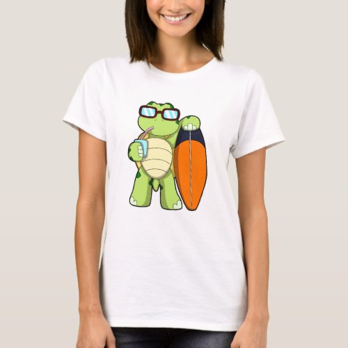Turtle as Surfer with Surfboard  Drink T_Shirt