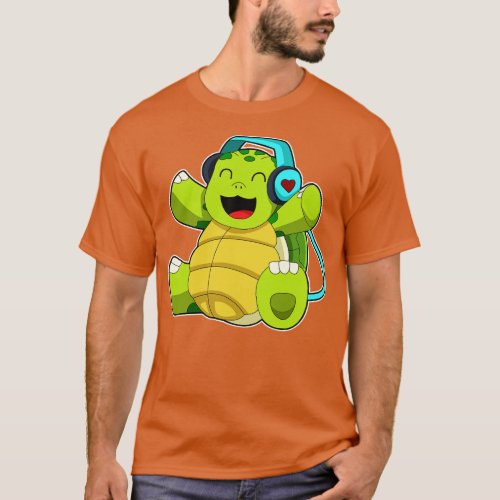 Turtle at Music with Headphone T_Shirt