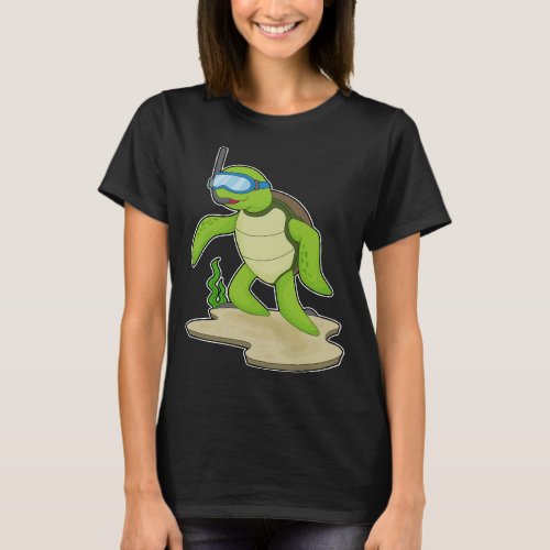 Turtle Diver Snorkel T_Shirt
