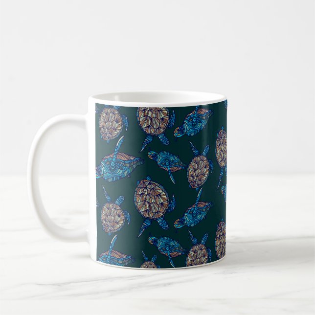 Turtle seamless pattern on dark background. illust coffee mug (Left)