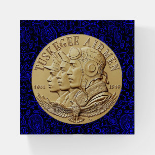 TUSKEGEE AIRMEN COIN  Paperweight