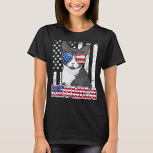Tuxedo Cat 4th July Meowica American Flag Mom Dad  T-Shirt