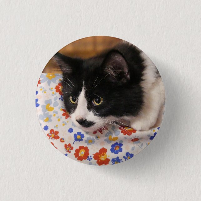 Tuxedo Cat Button (Front)