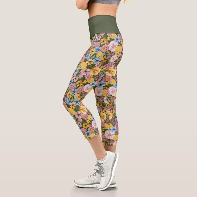 TWEETY™ Floral Embroidery Pattern Capri Leggings (Left)