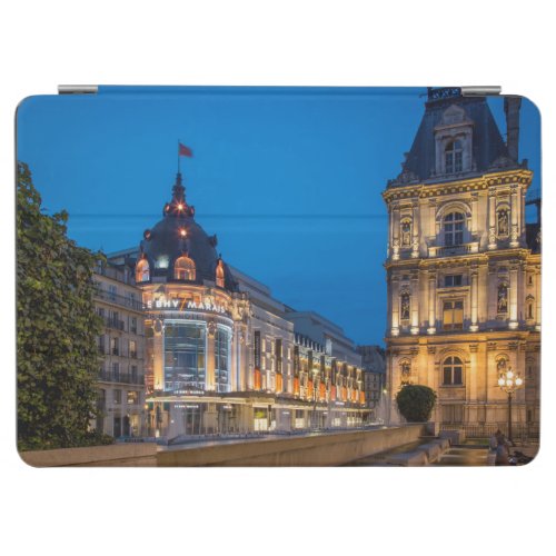 Twilight at Bazar de lHotel de Ville iPad Air Cover