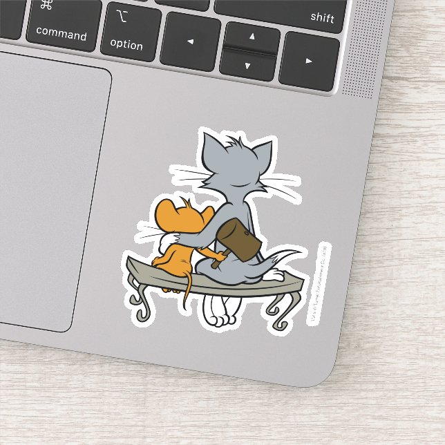 Twist Sticker (Detail)