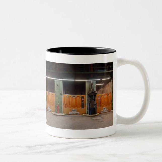 Two-colored cup black old Elbe tunnel (Right)