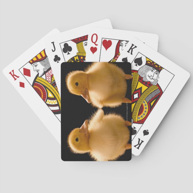 Two ducklings looking at one another poker cards (Back)