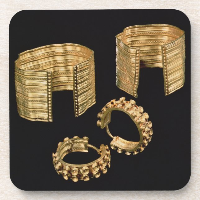 Two open facetted bracelets and a pair of earrings coaster (Front)