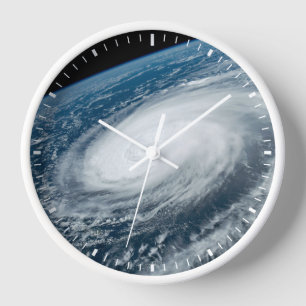 Typhoon Hinnamnor. Clock