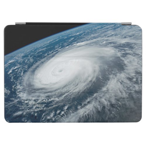 Typhoon Hinnamnor iPad Air Cover