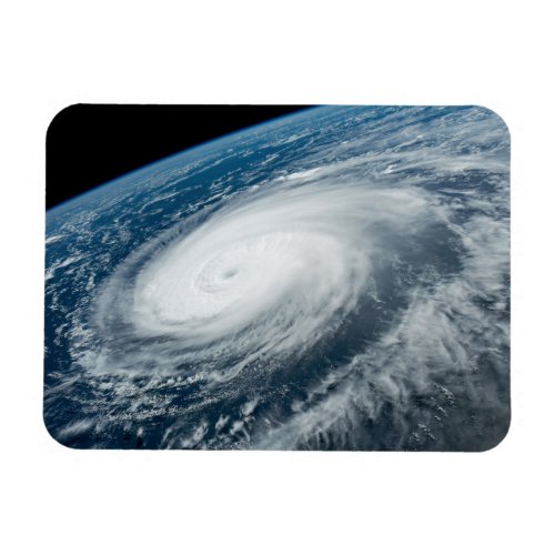 Typhoon Hinnamnor Magnet