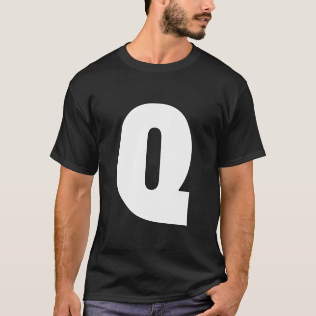 Typography Bold Display Letter Q Alphabet Characte T-Shirt (Front)