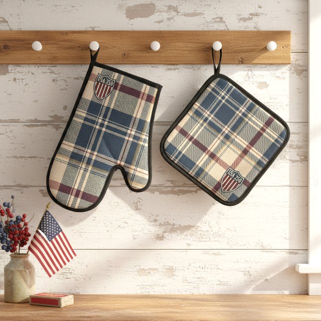 UA 250 American Plaid Shield Motif ID1301 Oven Mitt & Pot Holder Set (Creator Uploaded)