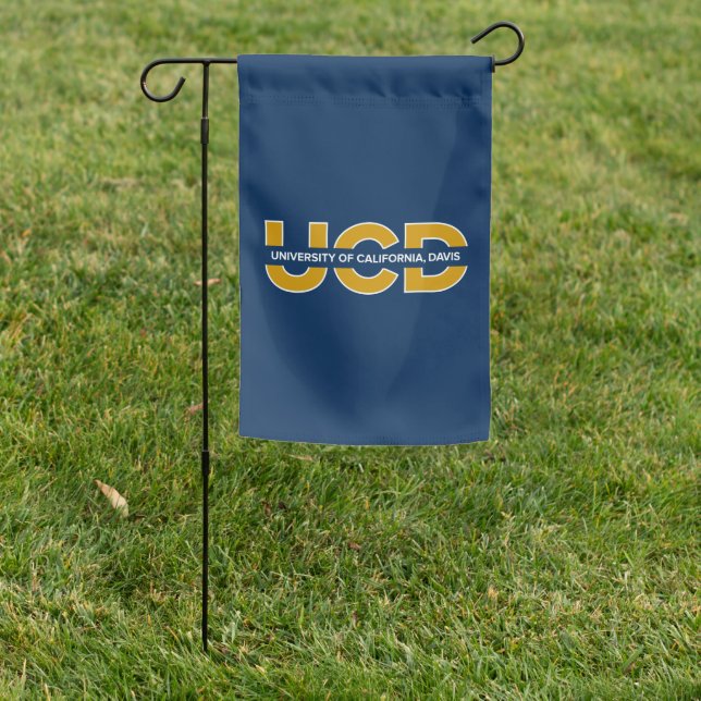 UCD Wordmark Garden Flag (In SItu)
