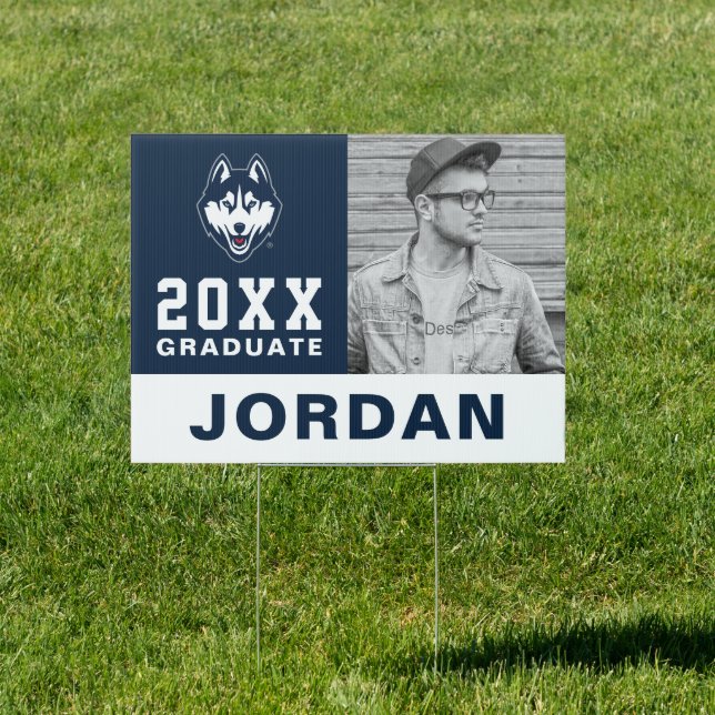 UConn Graduate Sign (Insitu)