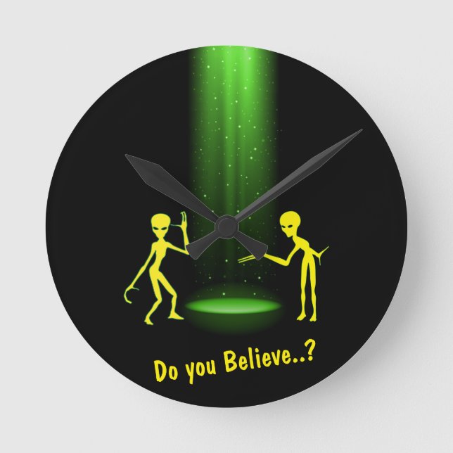 UFO Alien Abduction 👽 Do You Believe?   Round Clock (Front)