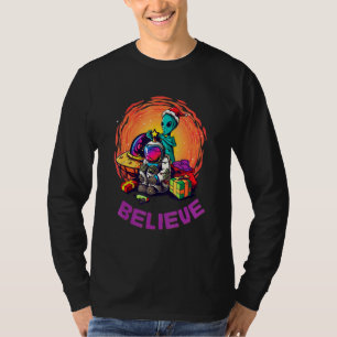Ufo Alien Christmas Believe T-Shirt