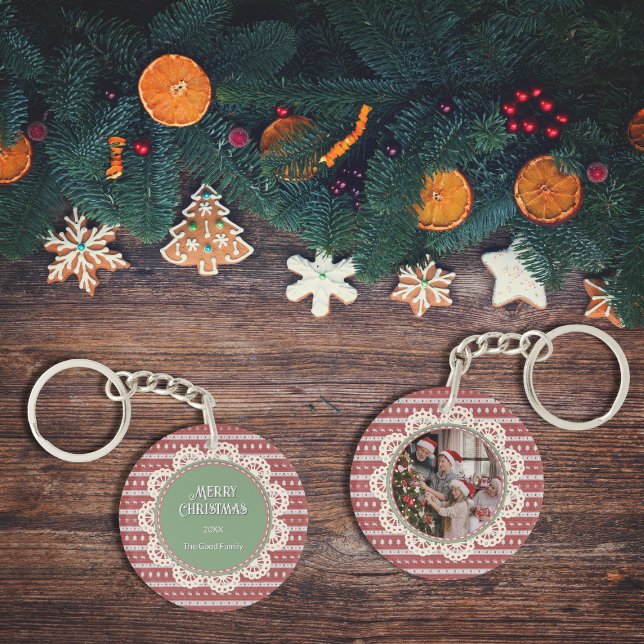 Ugly Christmas Chic red-based Circle Keychain (Ugly Christmas Chic red-based Circle Keychains)