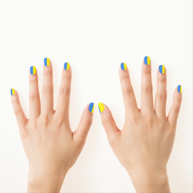 Ukraine Flag Blue Yellow Thunder_Cove  Minx Nail Art (Insitu - Hands)