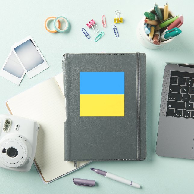 Ukraine flag sticker (iPad Cover)