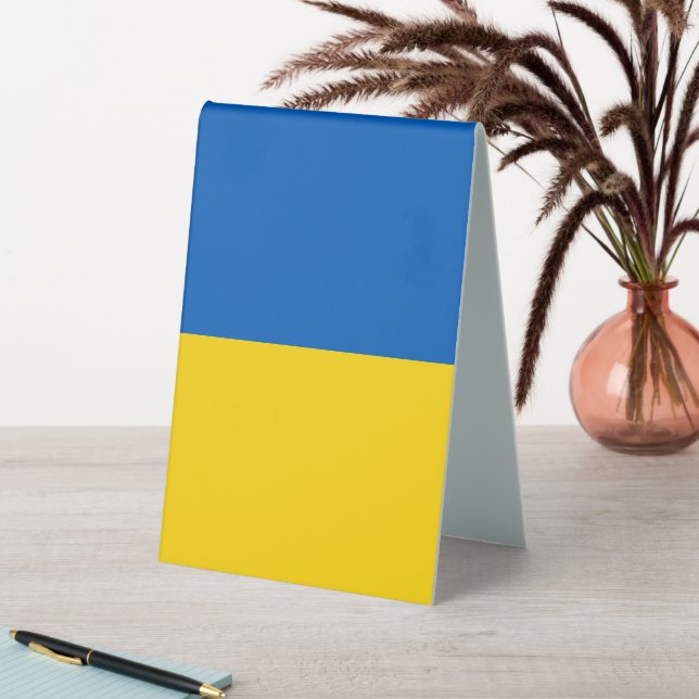 Ukraine flag table tent (In SItu (Table))