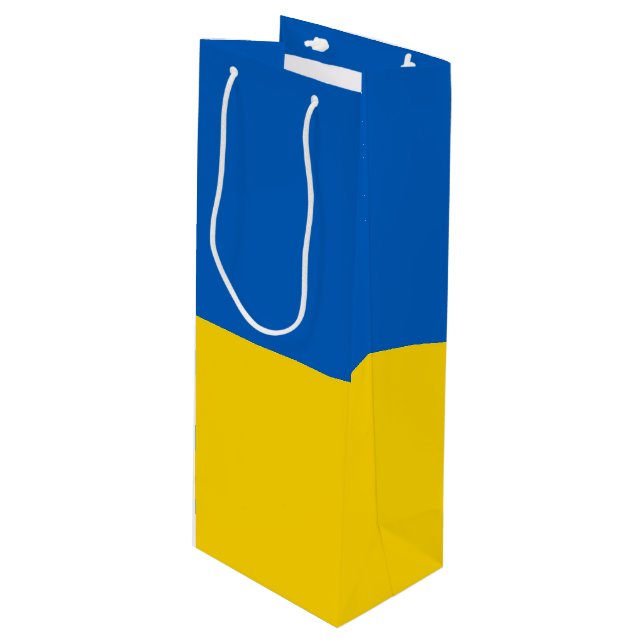 Ukraine flag wine gift bag (Front Angled)