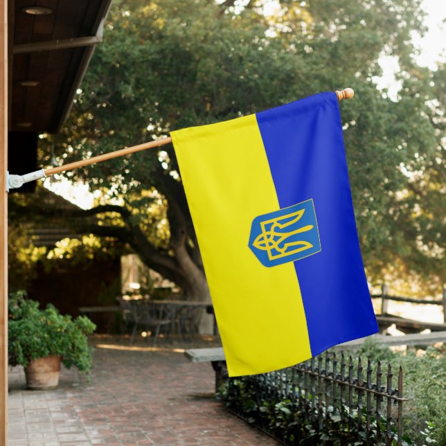 Ukrainian flag-coat of arms house flag (In SItu)