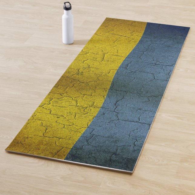 Ukrainian flag yoga mat (In Situ)