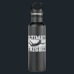 Ultimate Frisbee spielen Sport am Strand Stainless Steel Water Bottle<br><div class="desc">Super Design zur Thematik Frisbee. Ideal als Präsent für die Liebsten. Tolle Grafik für Fans der schwebenden Wurfscheibe mit dem Titel: Ultimate Frisbee spielen Sport am Strand. Beim Sport Frisbee geht es um die richtige Technik beim Werfen der Wurfscheibe. Die Sportart wird gerne in der Freizeit am Strand mit Freunden...</div>
