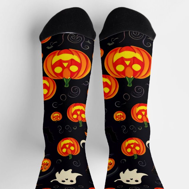 Ultimate Vibrant Crew Socks Pumpkins & Flying Bats (Top)