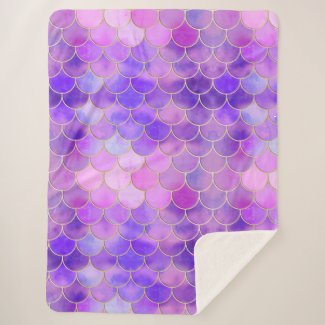Ultra Violet & Gold Mermaid Scale Pattern