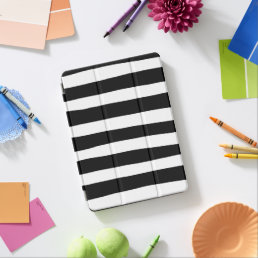 Uneven Stripes - Black and White  iPad Air Cover