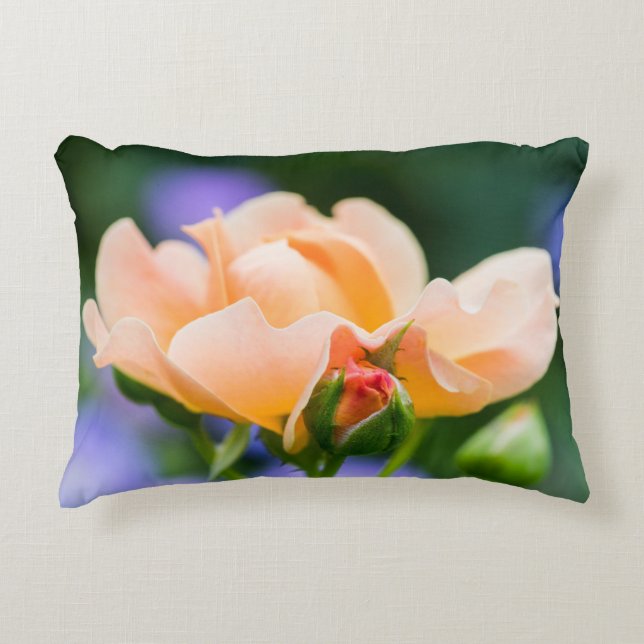 unfolding desire accent pillow (Front)