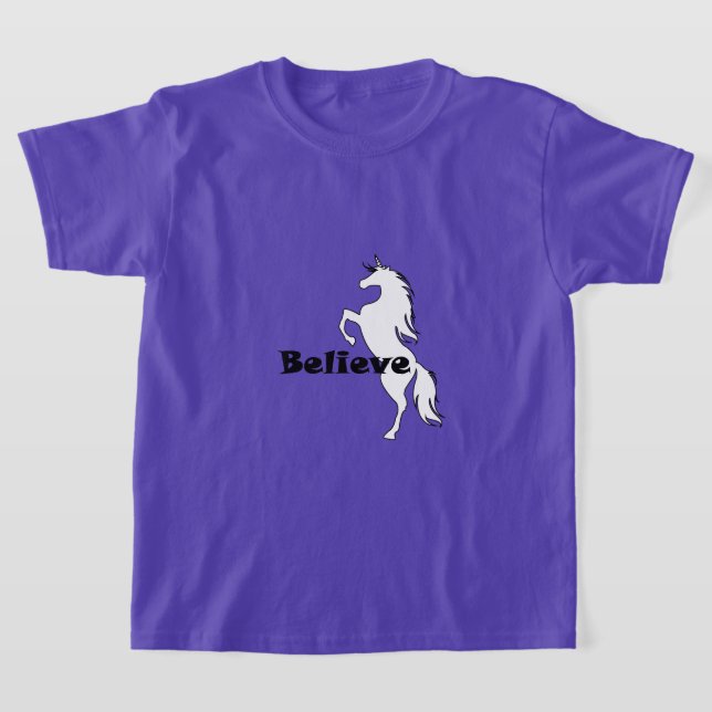 Unicorn Believe Design - Girls' Basic T-Shirt (Laydown)