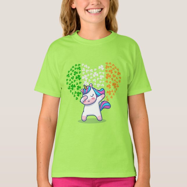 Unicorn Dabbing love valentine Irish Ireland Flag  T-Shirt (Front)