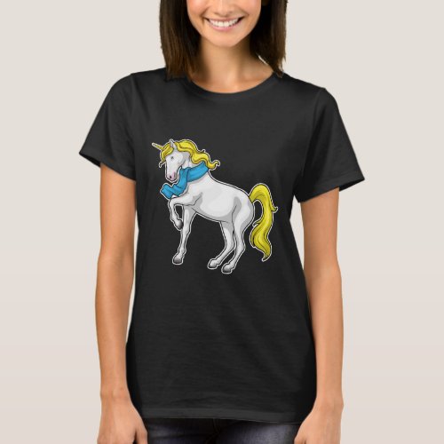 Unicorn Scarf T_Shirt