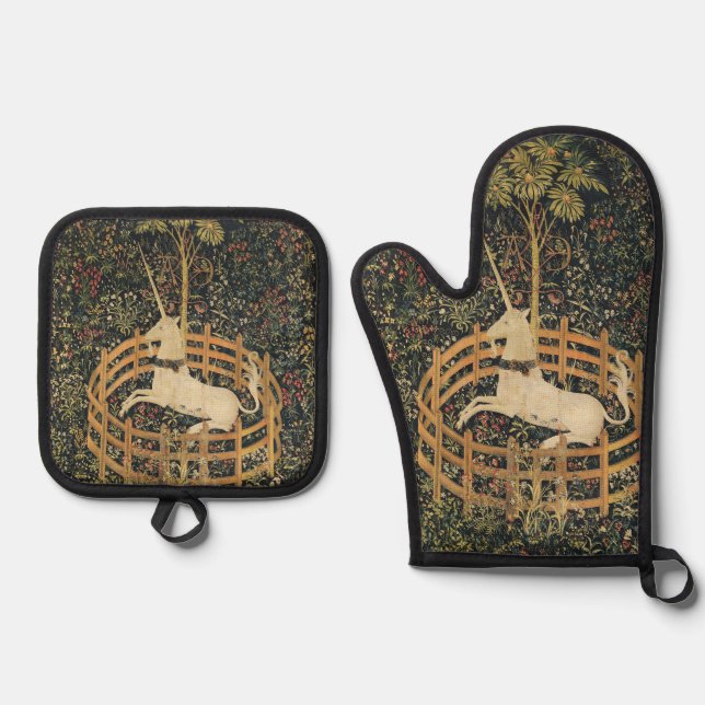 Unicorn Tapestries Classic Tapestry  Oven Mitt & Pot Holder Set (Front)