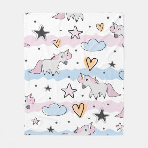 Unicorns and stars pattern fleece blanket