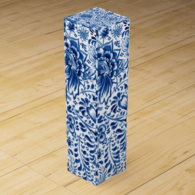 Unique blue and white wine box (Front)