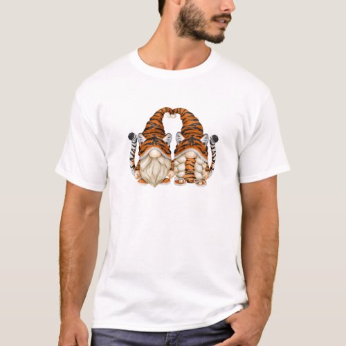 Unique Tiger Lover Gnomes For Tiger Mom And Dad Cu T_Shirt