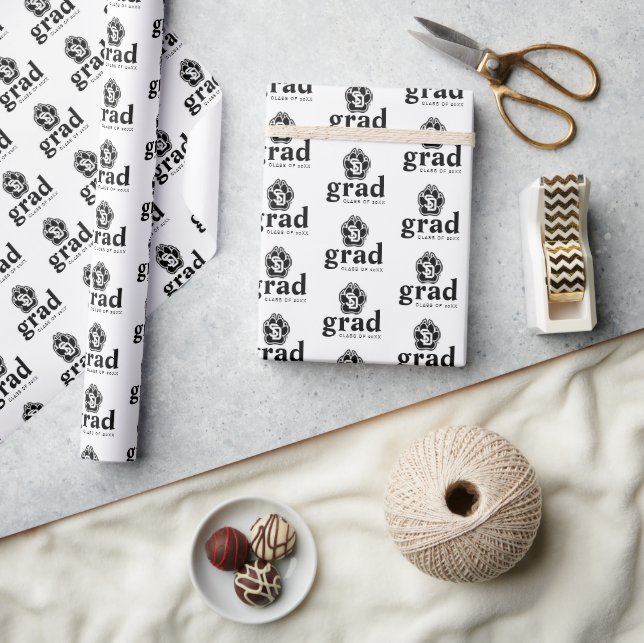 University of South Dakota Coyotes Graduation Wrapping Paper (Crafts)