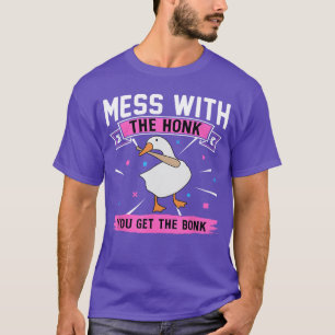 Untitled Goose Game Funny Family Gaming Gift girl T-Shirt