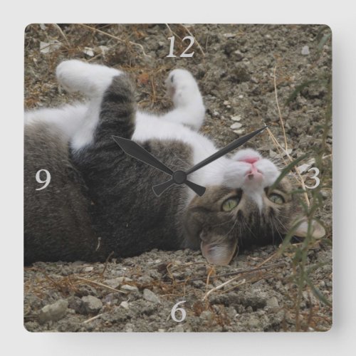 Upside Down Kitty Wall Cloch Square Wall Clock