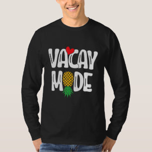 Upside Down Pineapple Sharing Swinger Vacation T-Shirt
