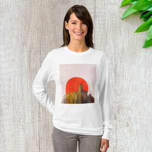 Urban Skyline with Red Sun Grunge Cityscape T-Shirt