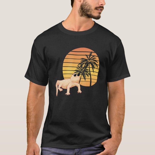 Uromastyx Summer Sunset Uromastyx  Desert Agame Pe T-Shirt (Front)