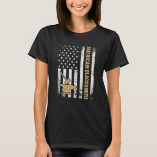 US Flag Blacksmithing Anvil & Hammer American Blac T-Shirt