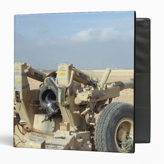 US Marines prepare to fire a howitzer 2 3 Ring Binder (Front/Inside)